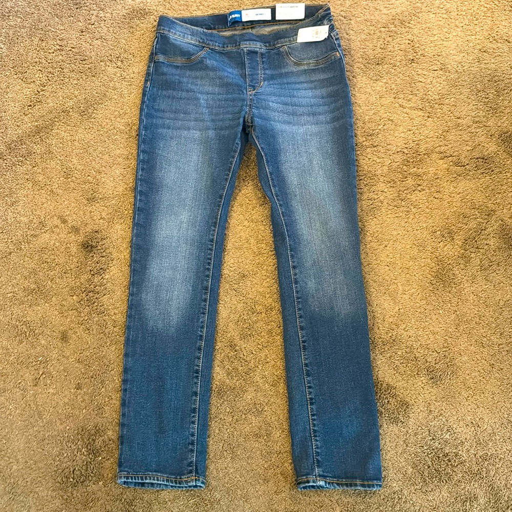 Band New Girls size 14-16 Old Navy skinny jeans. #Back-To-School sale.